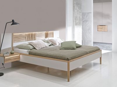 Bett V/lacera von Voglauer