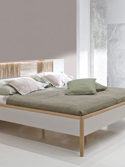 Bett V/lacera von Voglauer